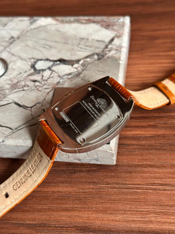 Tommy Bahama - Image 4