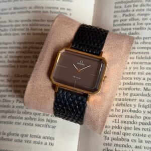 Omega de Ville Andrew Grima