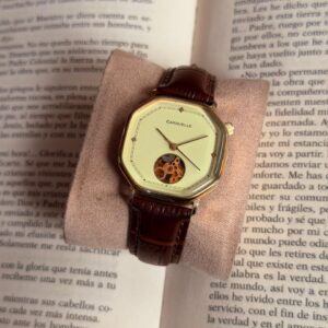 Caravelle Open Heart
