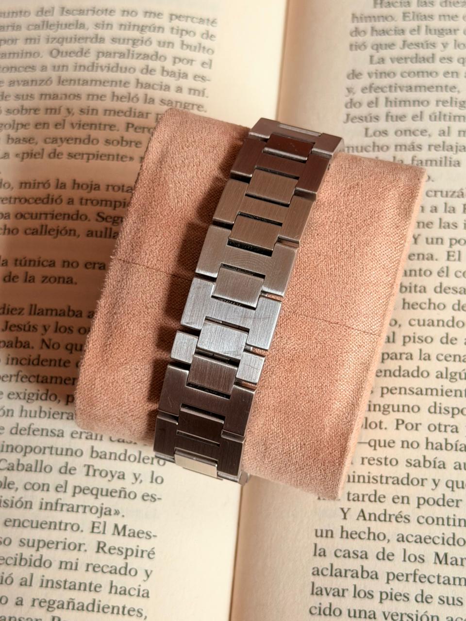 Cartier Pasha GMT - Image 6